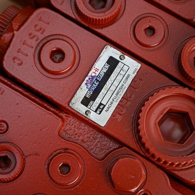 Nachi-Steuerventil DPK-T04-8P-DC-7815F für den Exkavator Hitachi EX55 ZAX60 Kobelco SK60