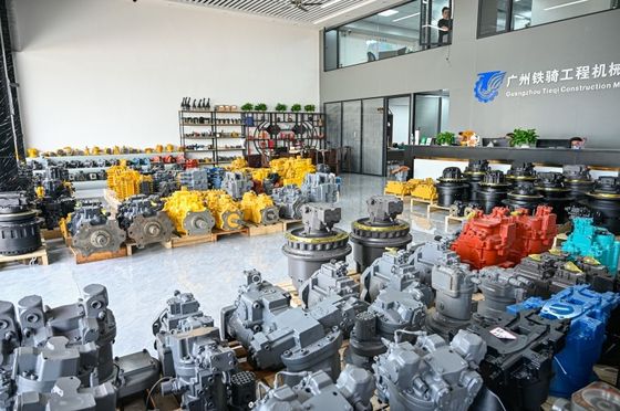 Komatsu 201-60-00120 Travel Motor PC60-2 PC60-3 Final Drive Excavator Track Motor Assembly High Torque Travel Reduction Component