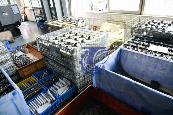 723-48-33100 723-40-74400 FÜR KOMATSU PC500-10R PC500-10MO EXKAVATORENTEILE HYDROLISCHE Hauptsteuerventile Nachverkauf